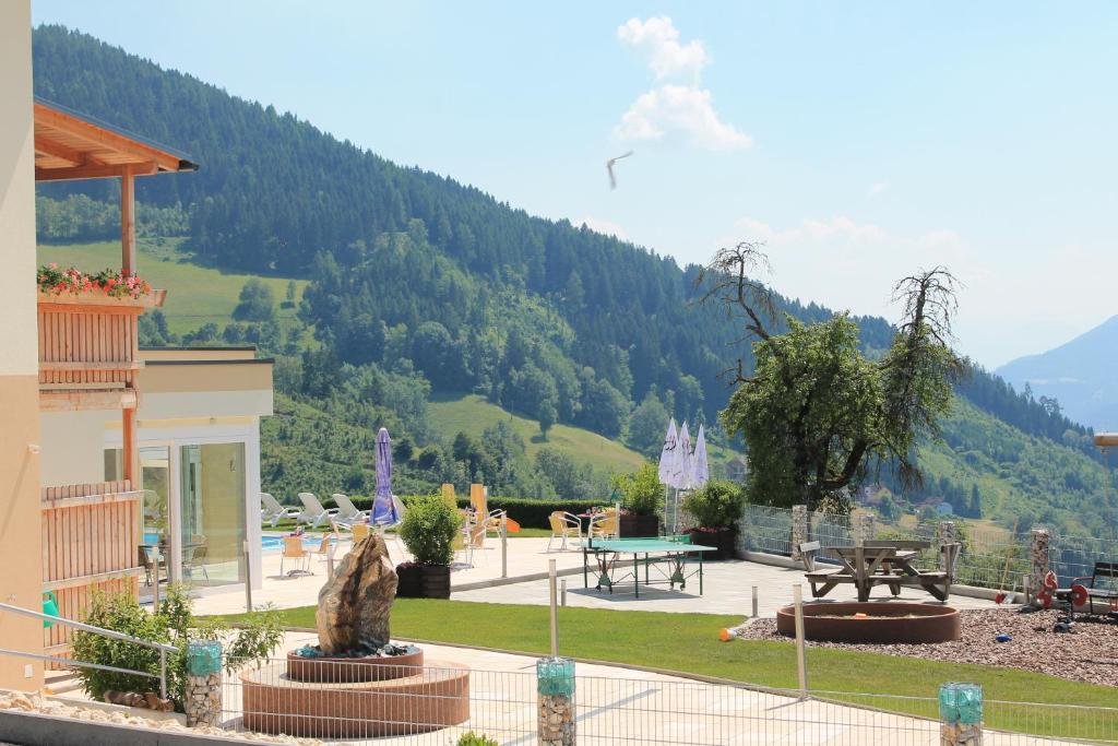 Panoramadorf Saualpe Hotel Eberstein Exterior photo